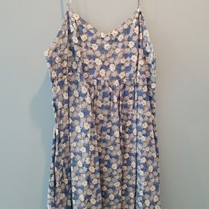 Blue floral Old Navy maternity dress